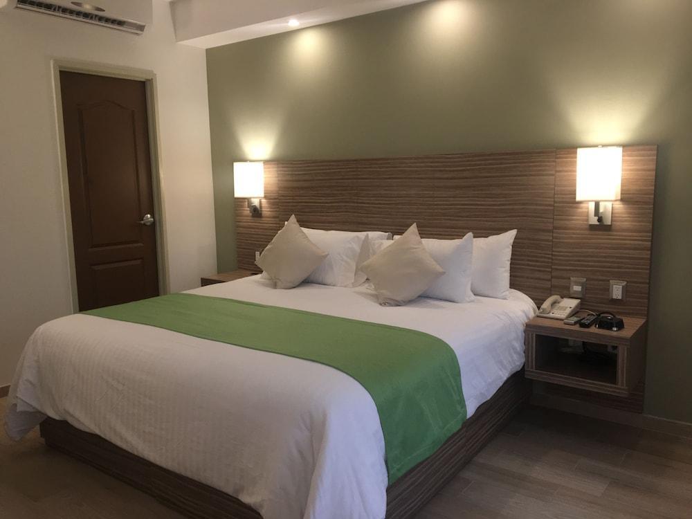 Wyndham Garden Monterrey Valle Real Dış mekan fotoğraf