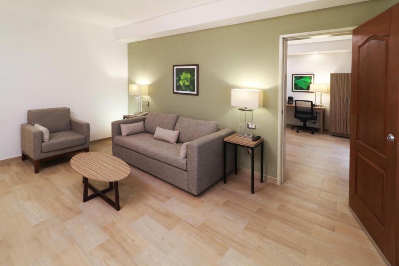 Wyndham Garden Monterrey Valle Real Dış mekan fotoğraf