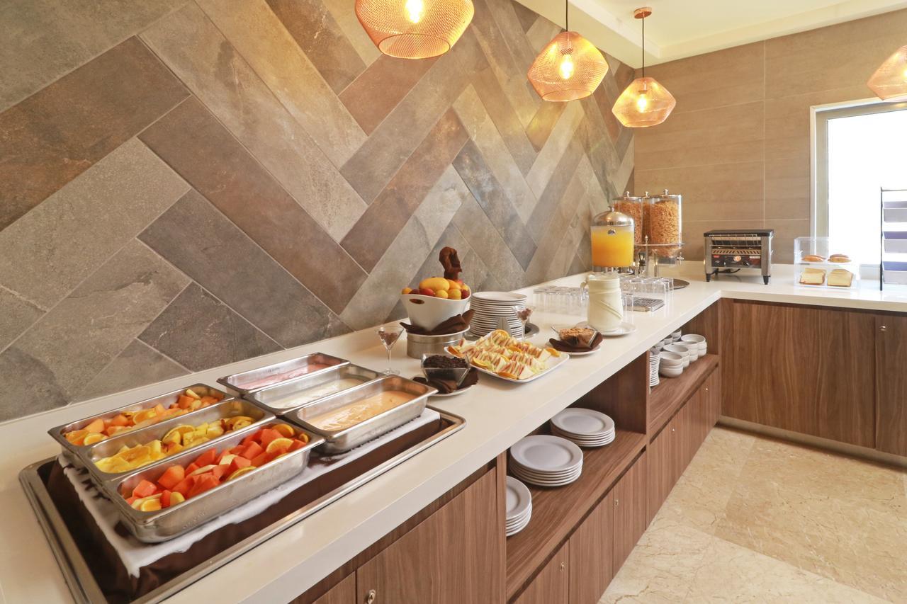 Wyndham Garden Monterrey Valle Real Dış mekan fotoğraf
